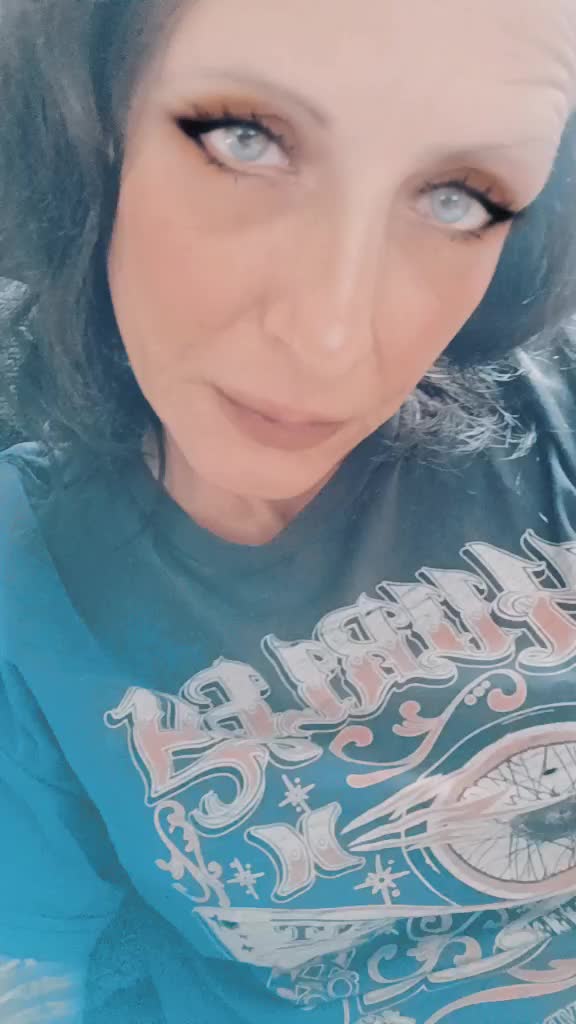@LaDonnaDee