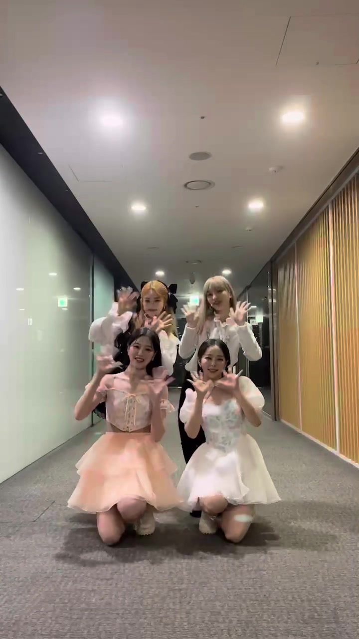 @loonatheworld