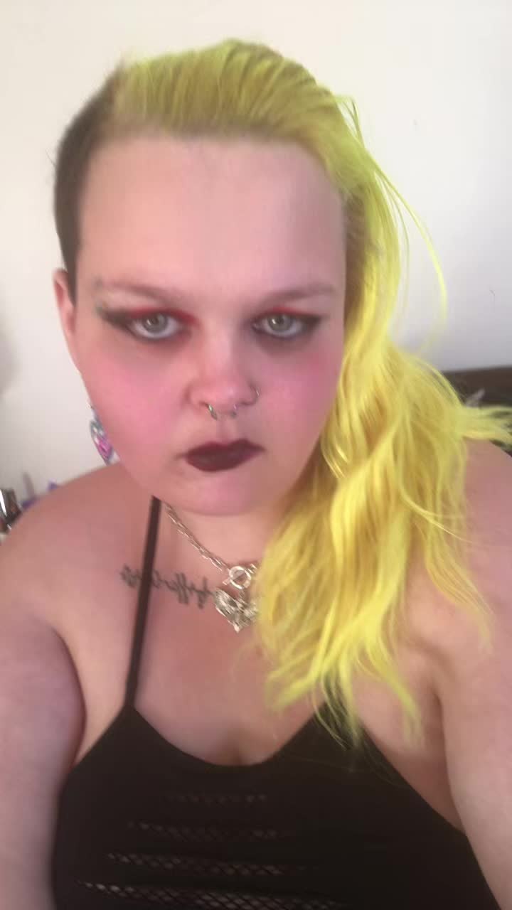 @brattygirl30
