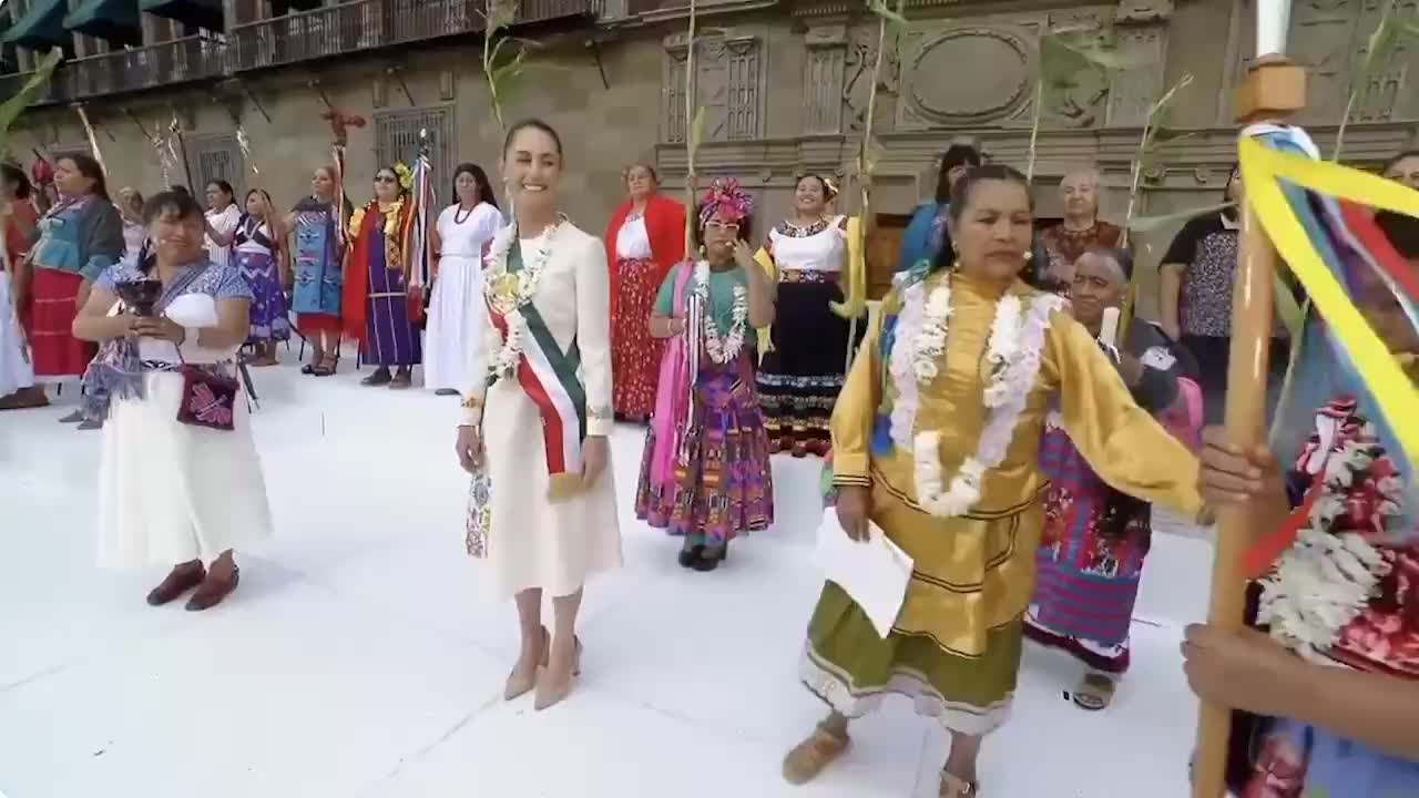 @Todo es Pol&iacute;tica