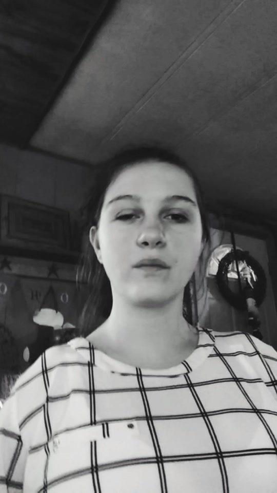 @😚Lydia Swatsworth😚