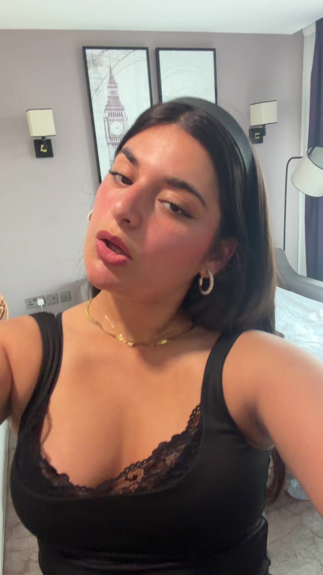 @Shirashaubi