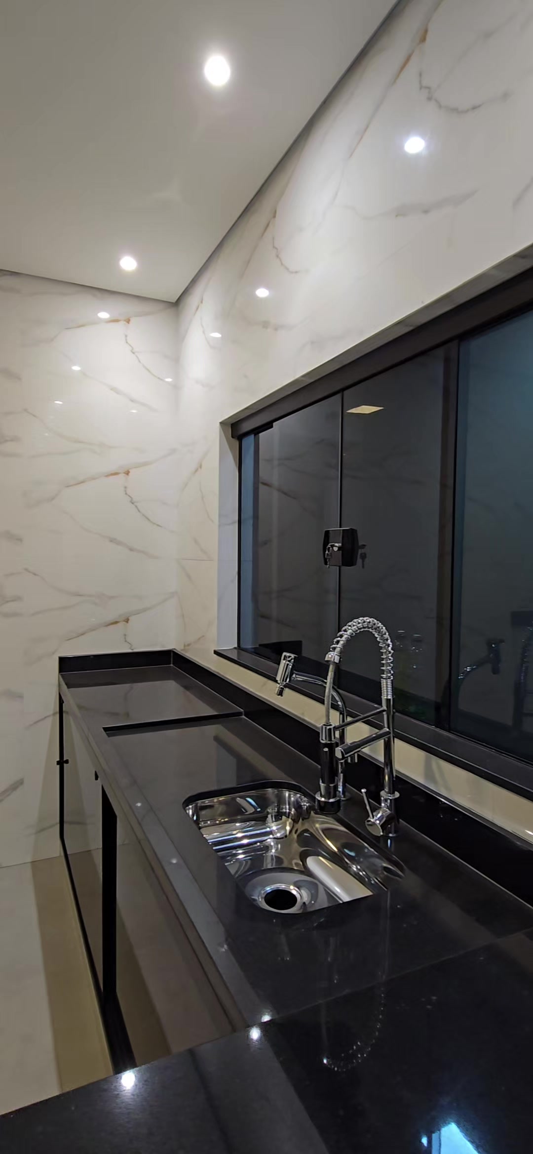 @elianeimobiliaria