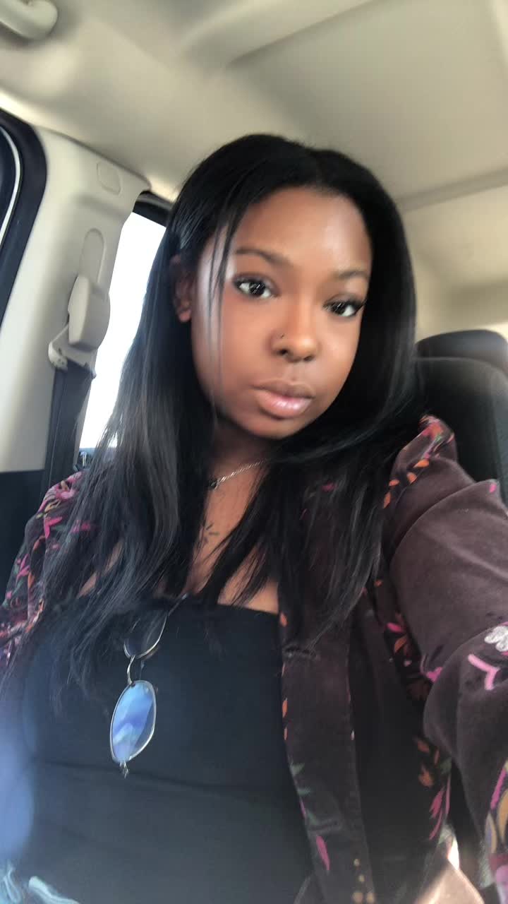 @simicharlise