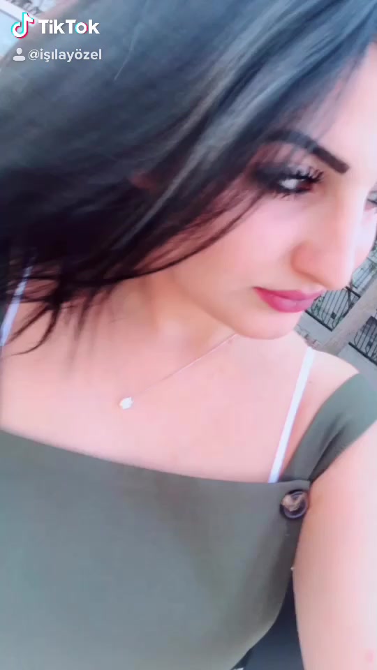 @Işılay &Ouml;zel