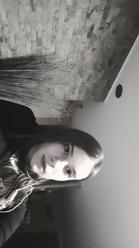 @liana arnelas
