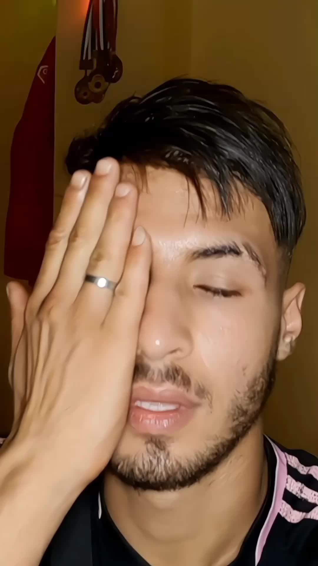 @L&auml; M&atilde;ŕt&iuml;&ntilde;&oslash; 🎹🏴&zwj;☠️