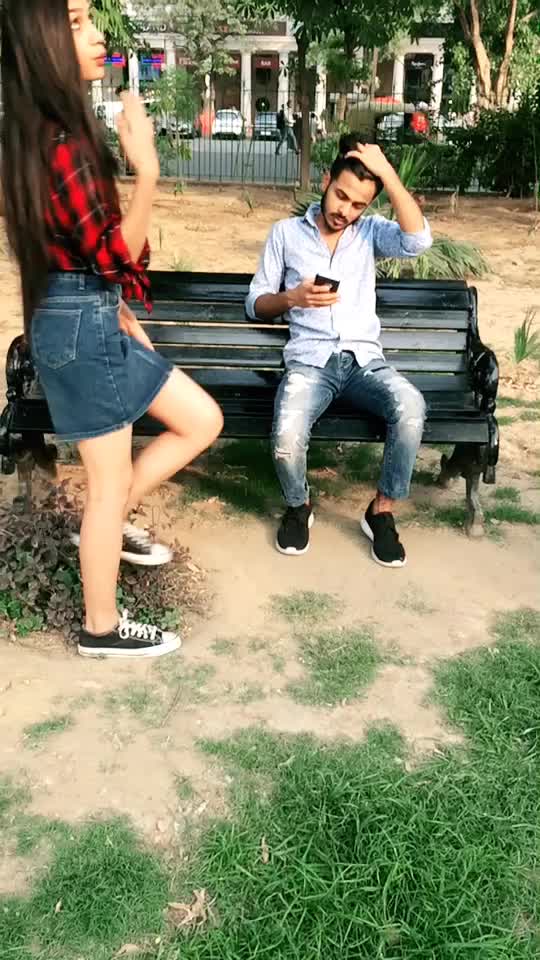 @AAYUSHI🎈
