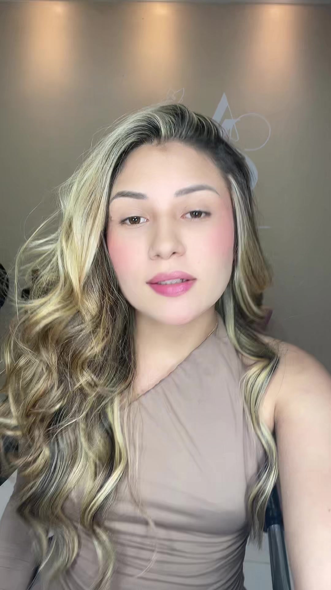 @luana.0l