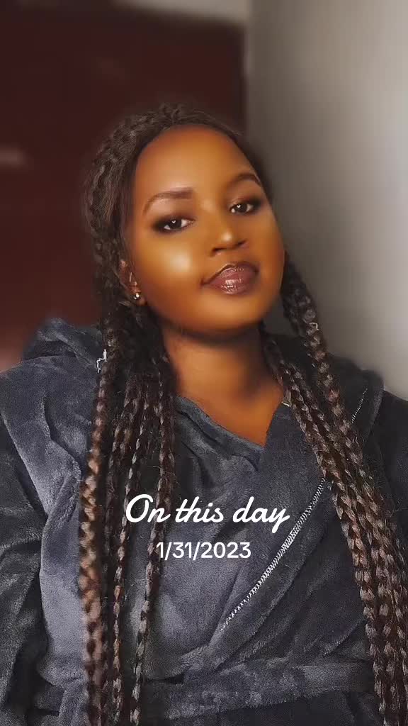 @👩🏾&zwj;🦰Lola Danny👩🏾&zwj;🦰