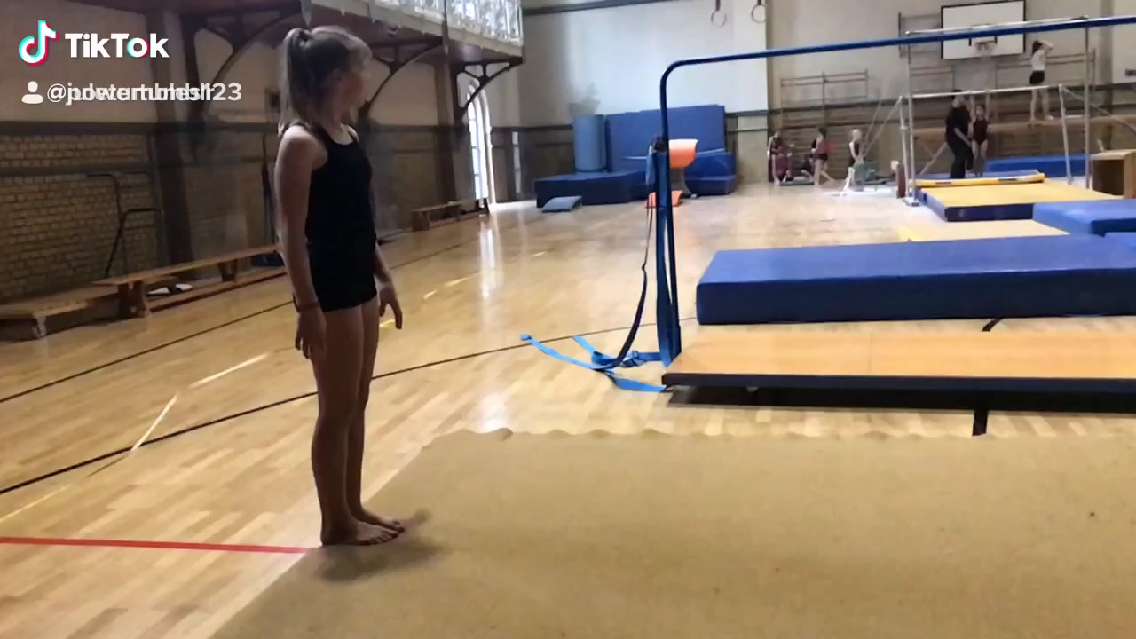 @🤸&zwj;♂️💙