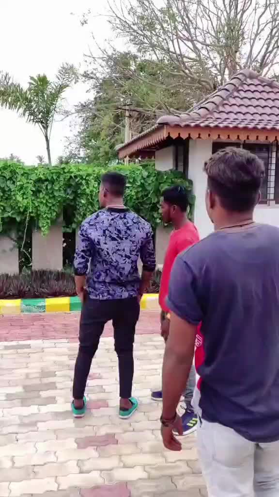 @👑 Shubham justin 👑