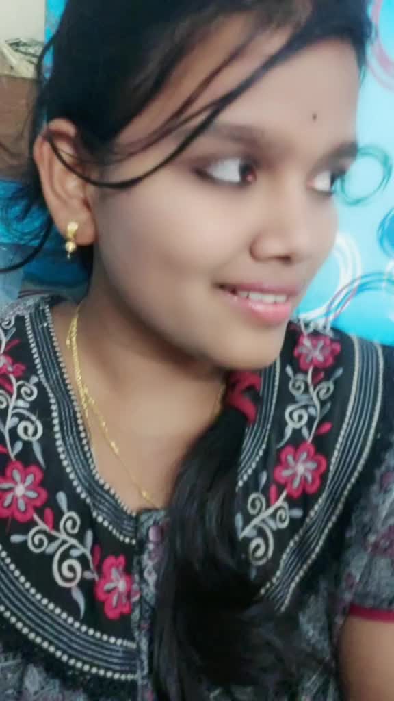 @MOUNIKA😁😁
