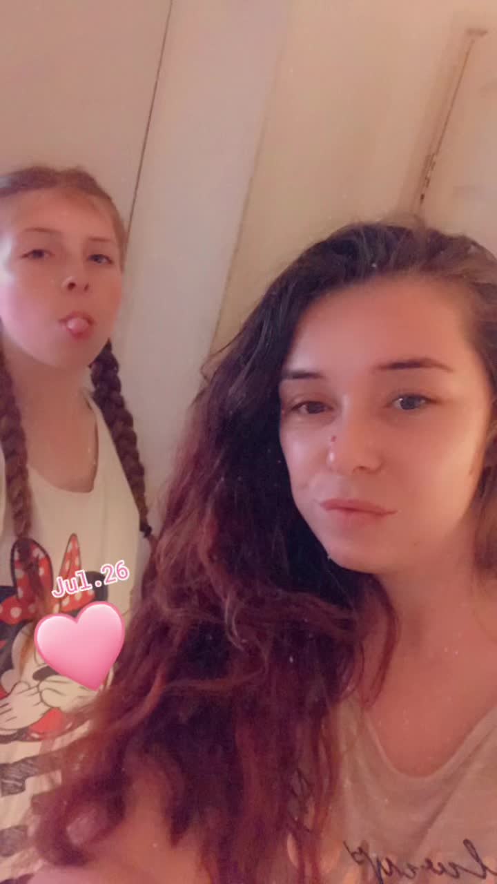 @Toni-louise