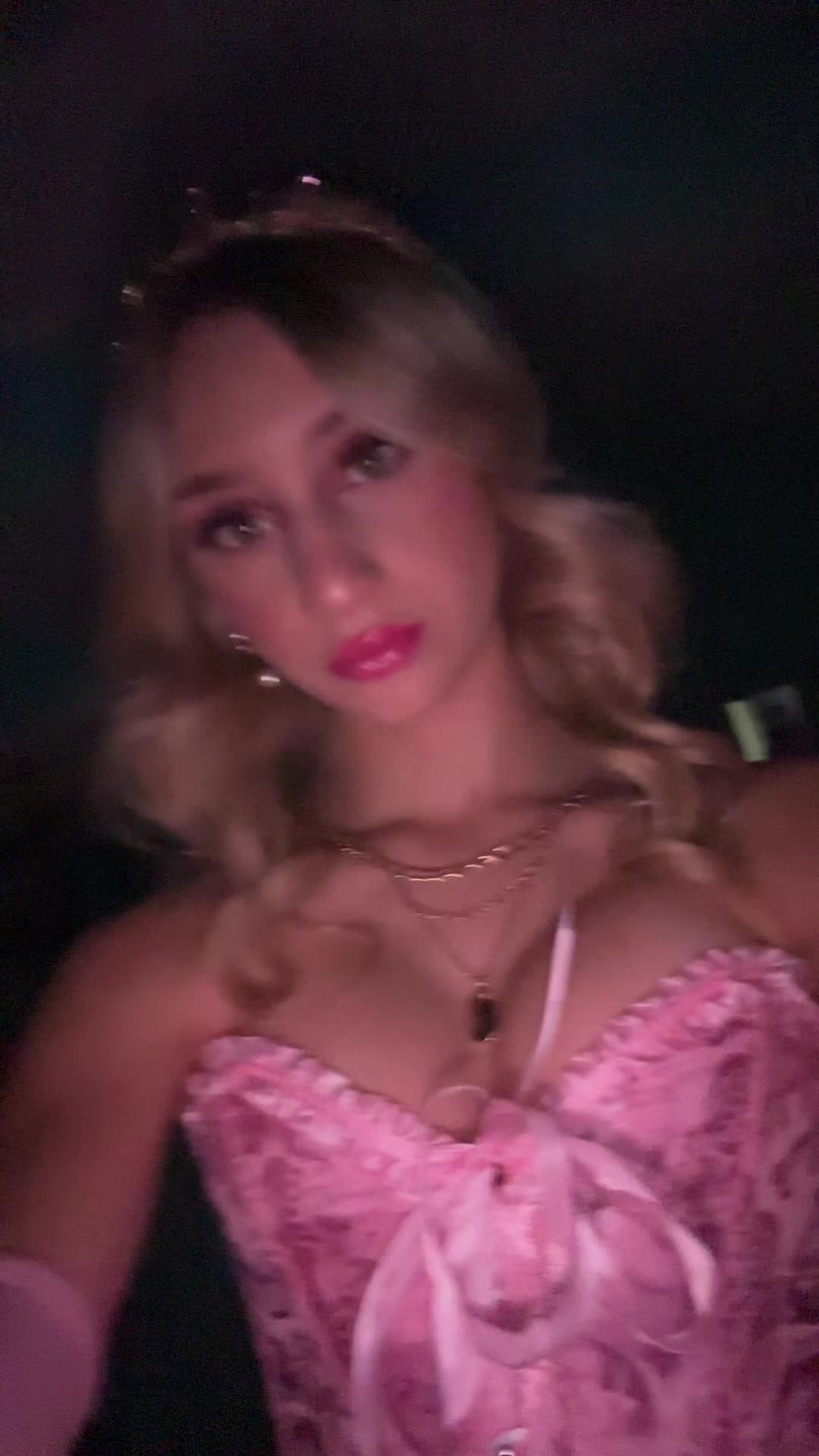 @It's.Taylor