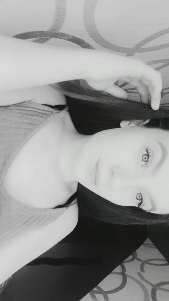 @liz.hkr