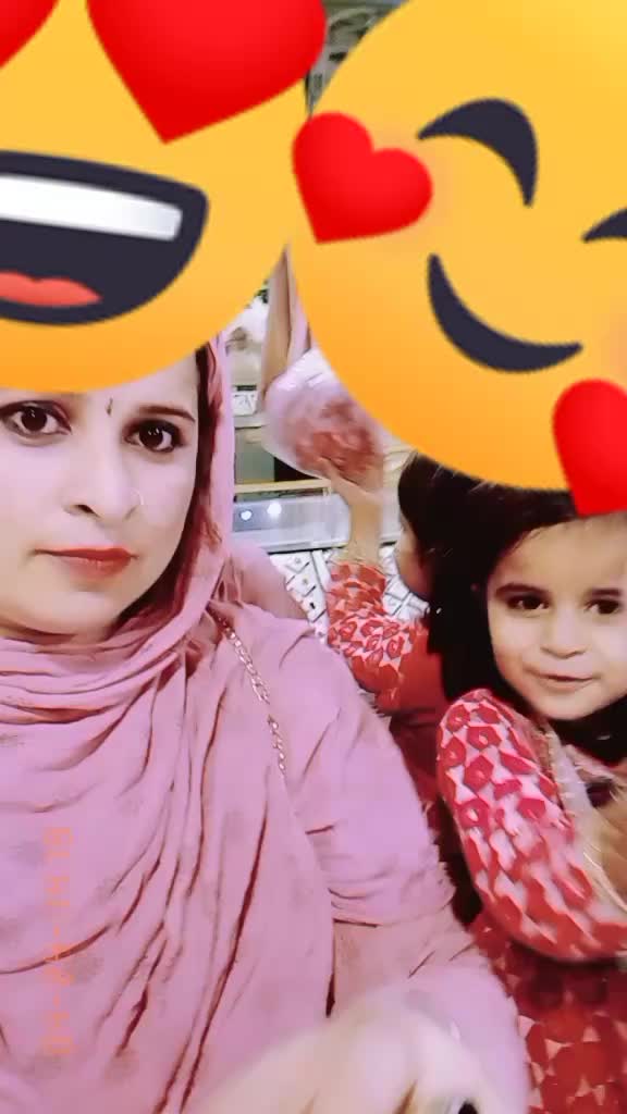 @Shzaadi0800
