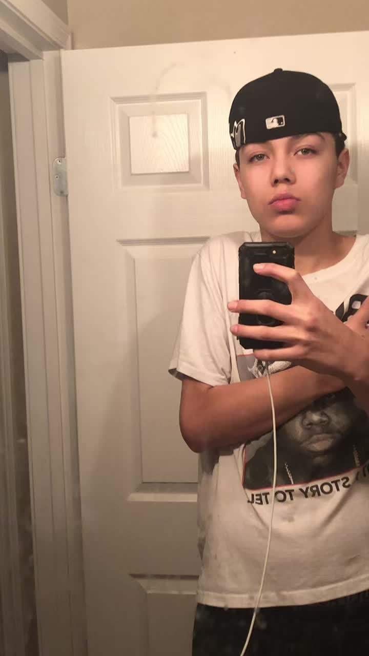 @🖤