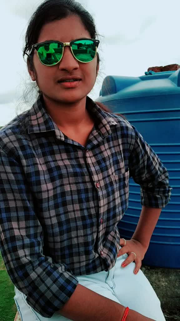 @anushri751