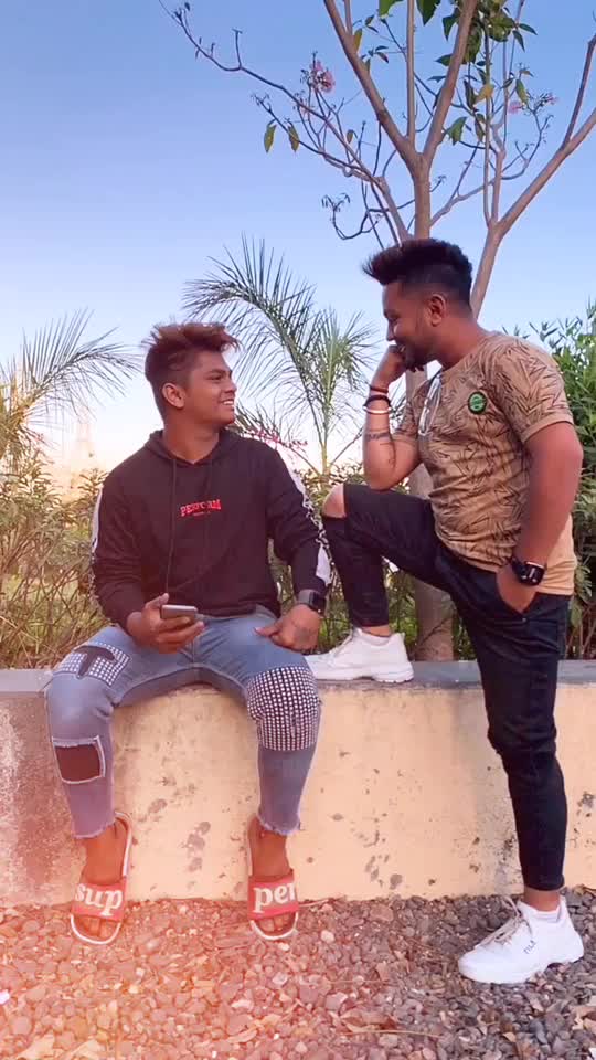 @Rushi Kharwar⚡️