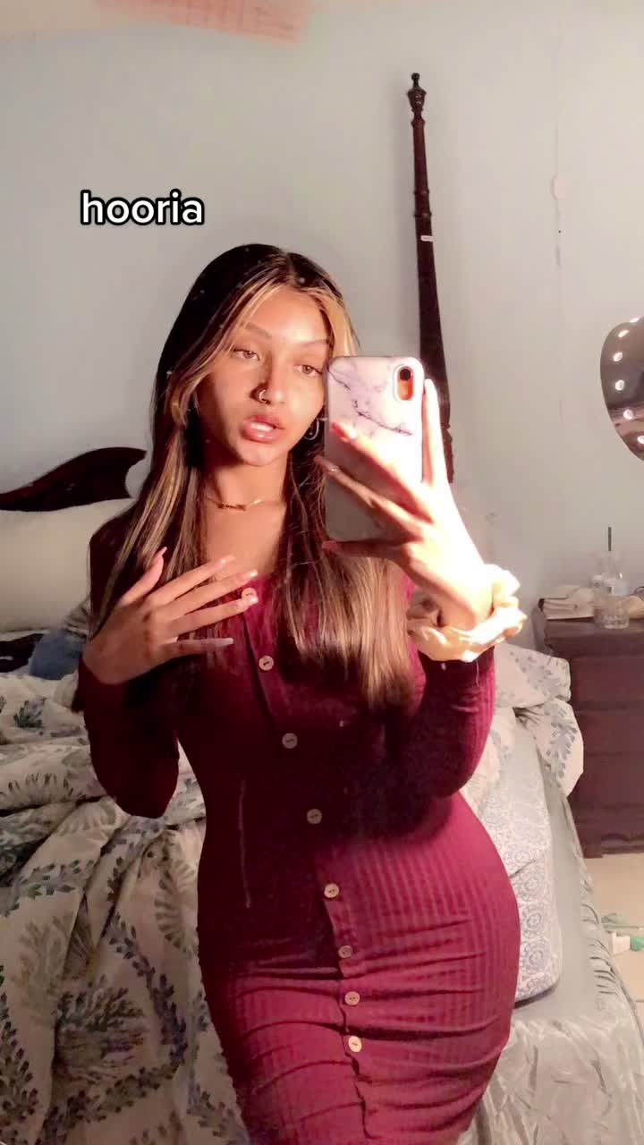@hooriaa