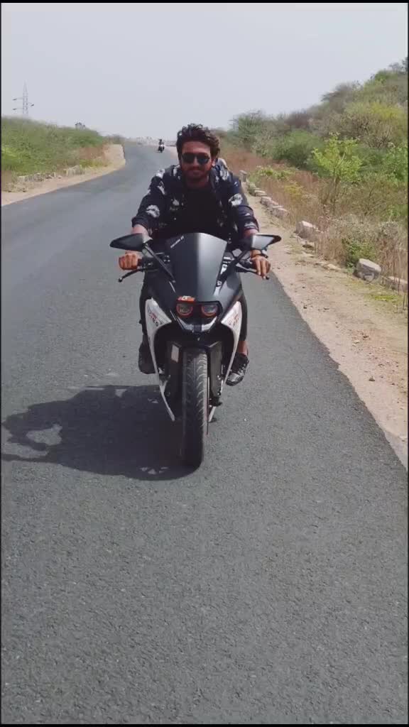 @R..Anjuu