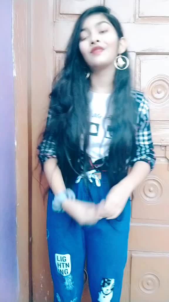 @Pretty Sisters😍🥰😋