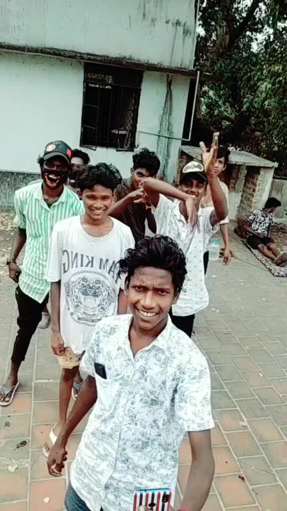 @⏩ _ ©️h❗kK☮️m _ ⏪