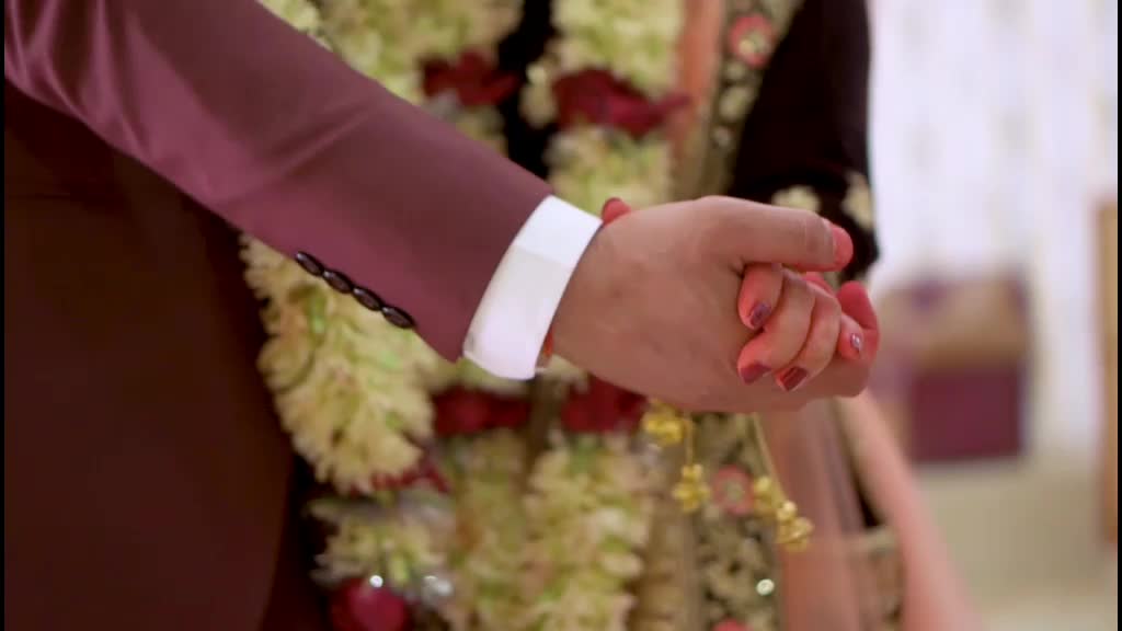@Anuskamrit 👸&hearts;️🤴🏻🧿