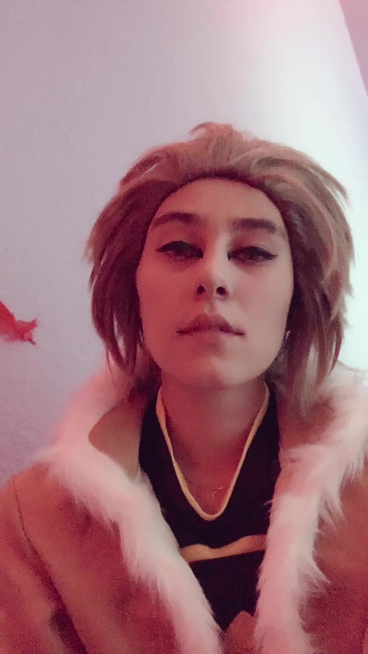 @Hawksboi