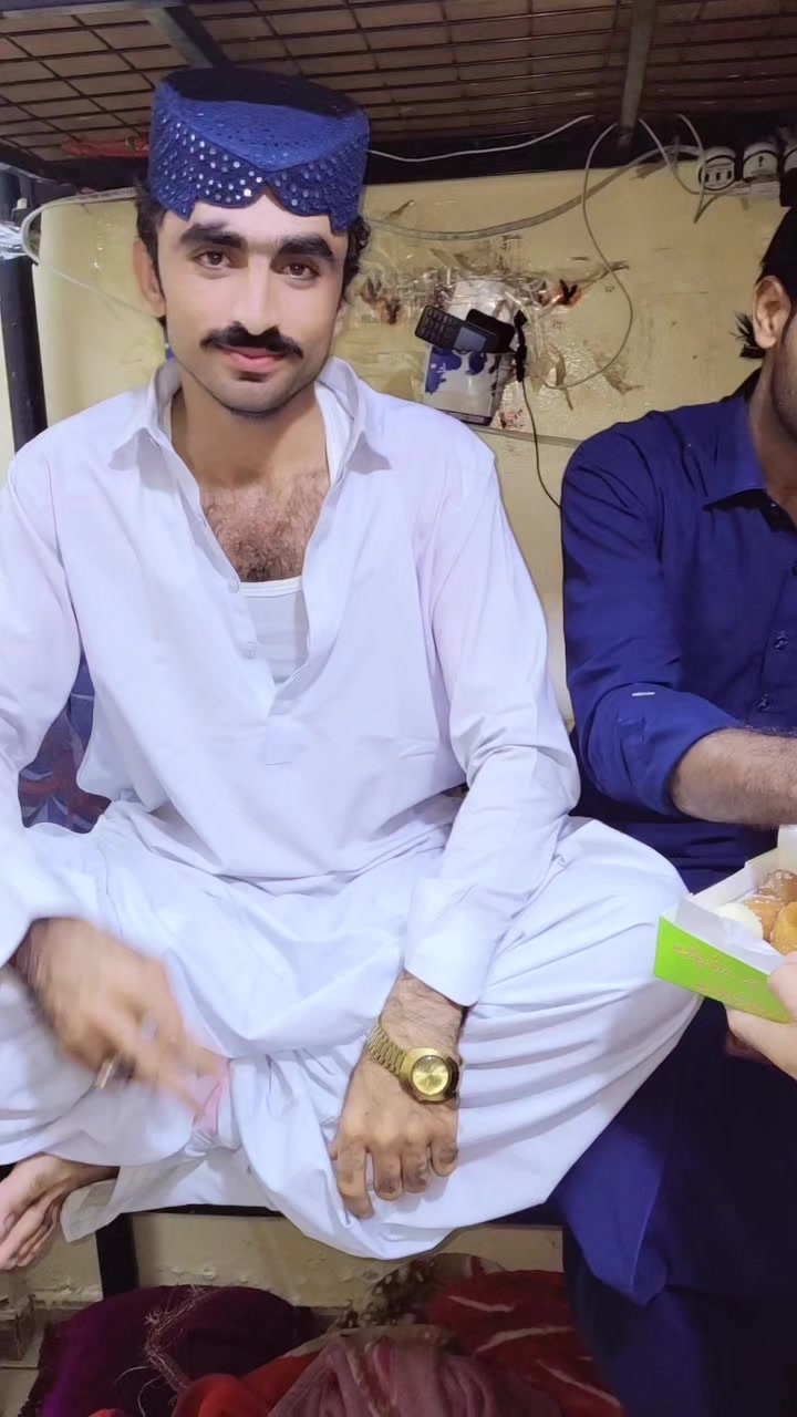 @🇦🇪✈️🇵🇰کنگ بوس سرور جکرانی