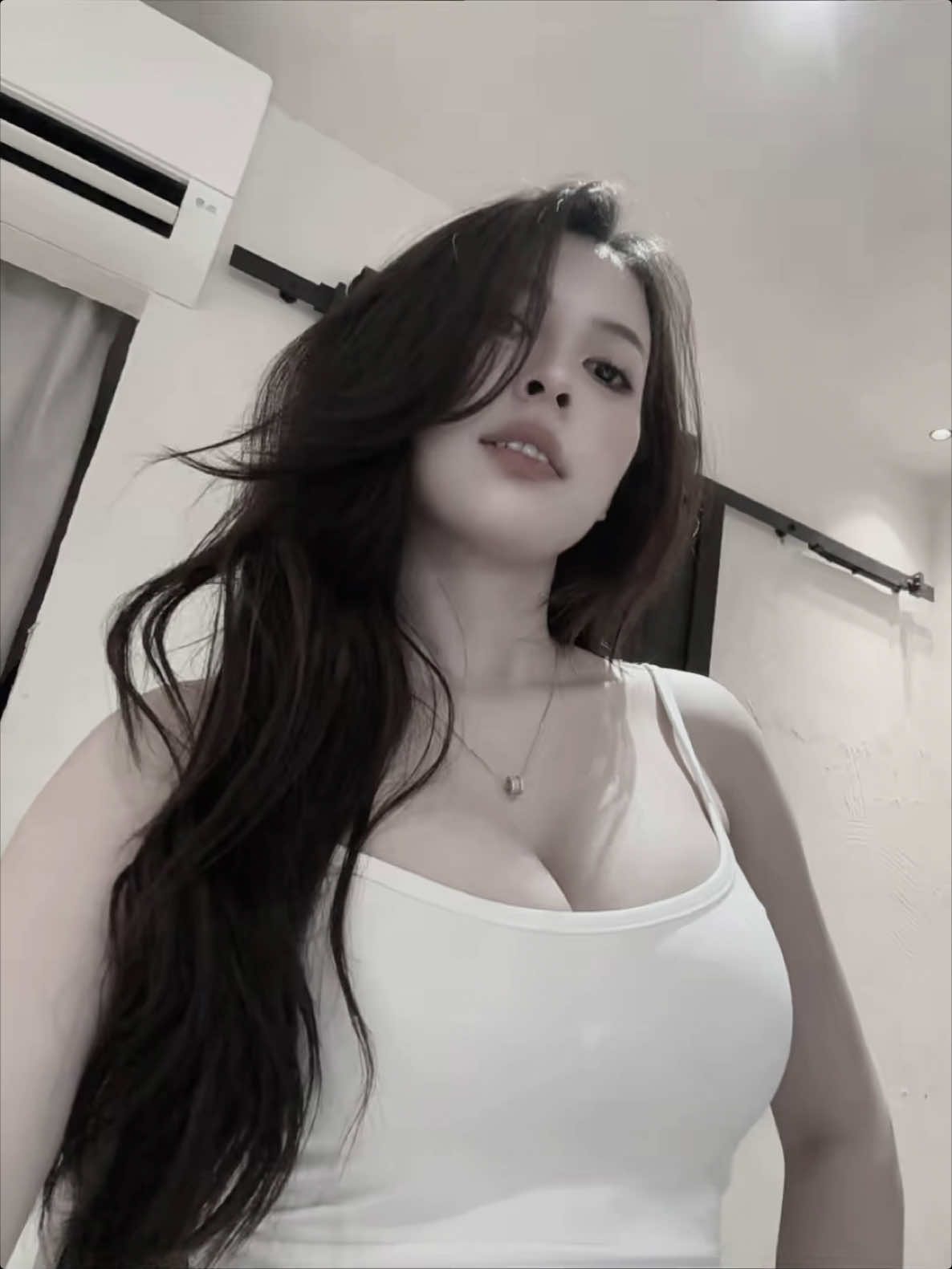 @Hello các vợ