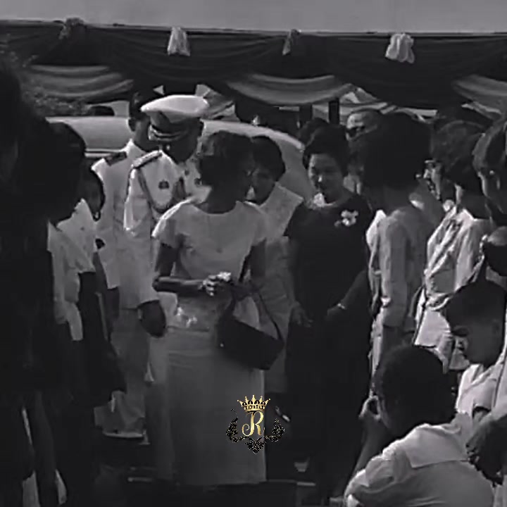 @𝑹𝒐𝒚𝒂𝒍 𝑶𝒇𝒇𝒄𝒊𝒂𝒍 ⚜️