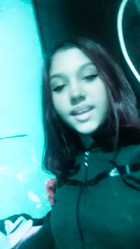 @Mala. je _ luda 021