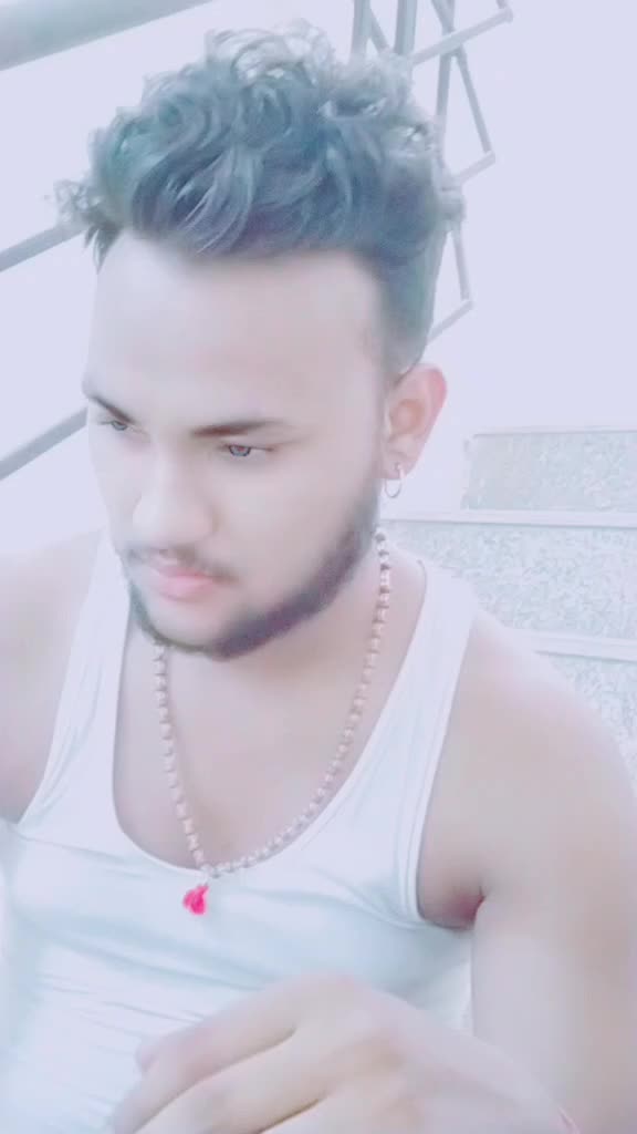 @𝒸𝒽𝑜𝓊𝒹𝒽𝒶𝓇𝓎