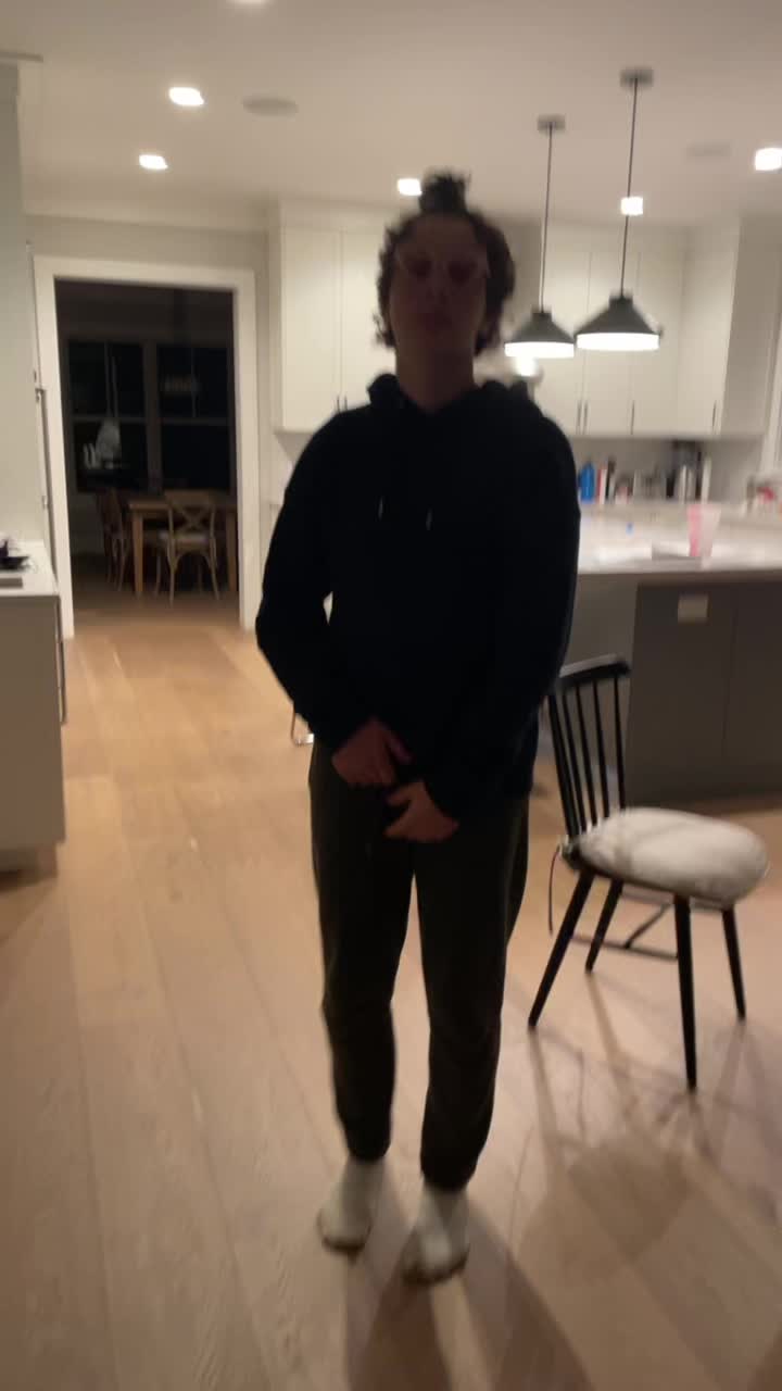 @notnoellebass