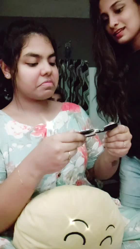 @meenakxhi