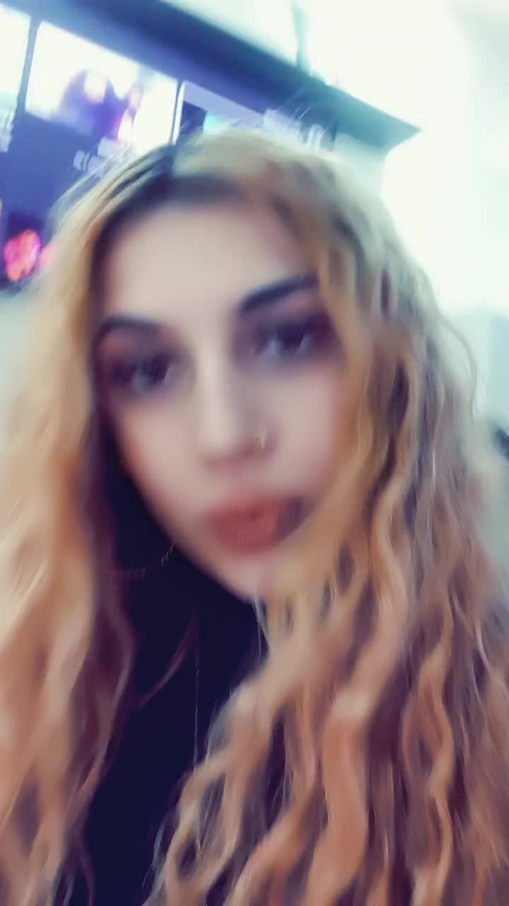 @Selena Elena