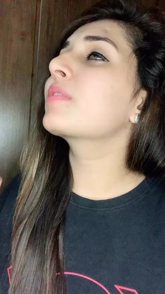 @👑priyaanka👑