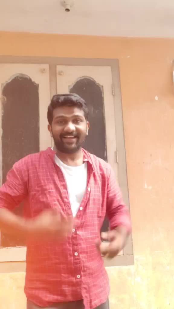 @హరి గోదావరి కుర్రాడు