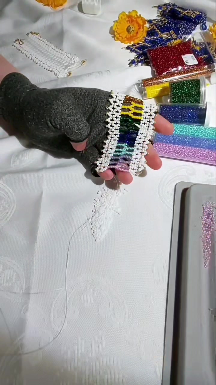 @Kaleidocat_Jewelry