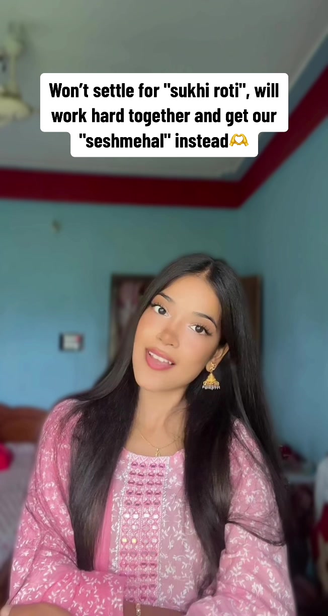 @ROSHNIKA BASTOLA❤️