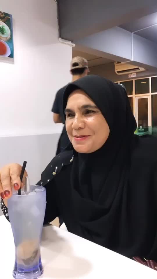 @reenkamaruddin