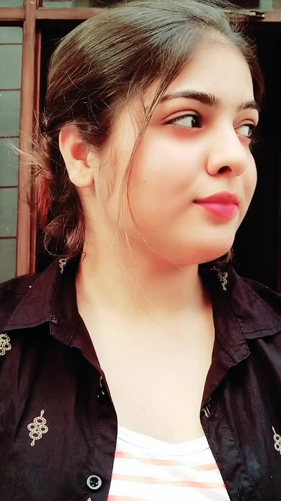 @RITIKA ♥️