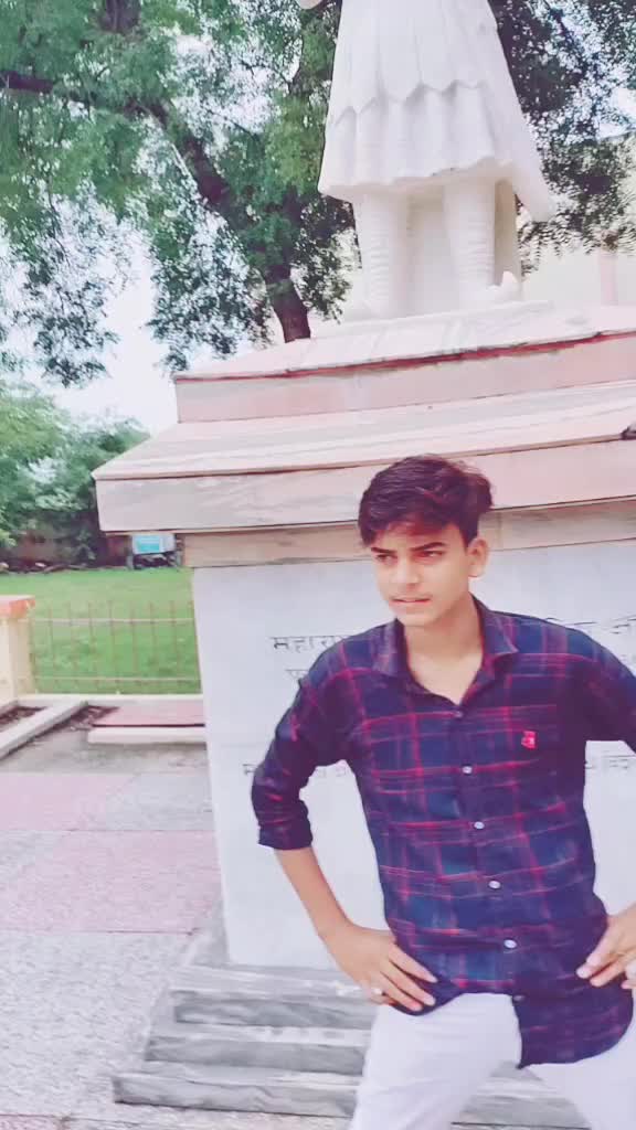 @Bhojpuri 👑 king 👑