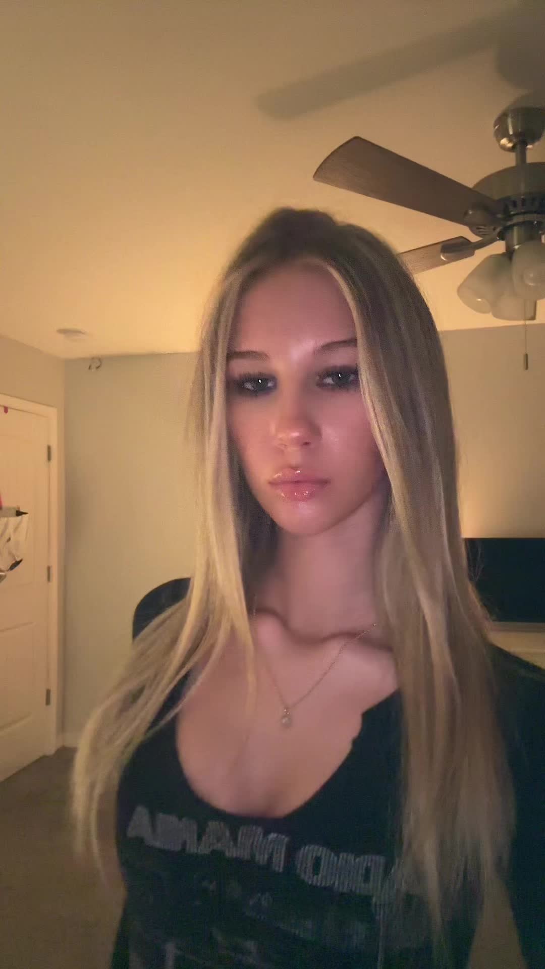 @️