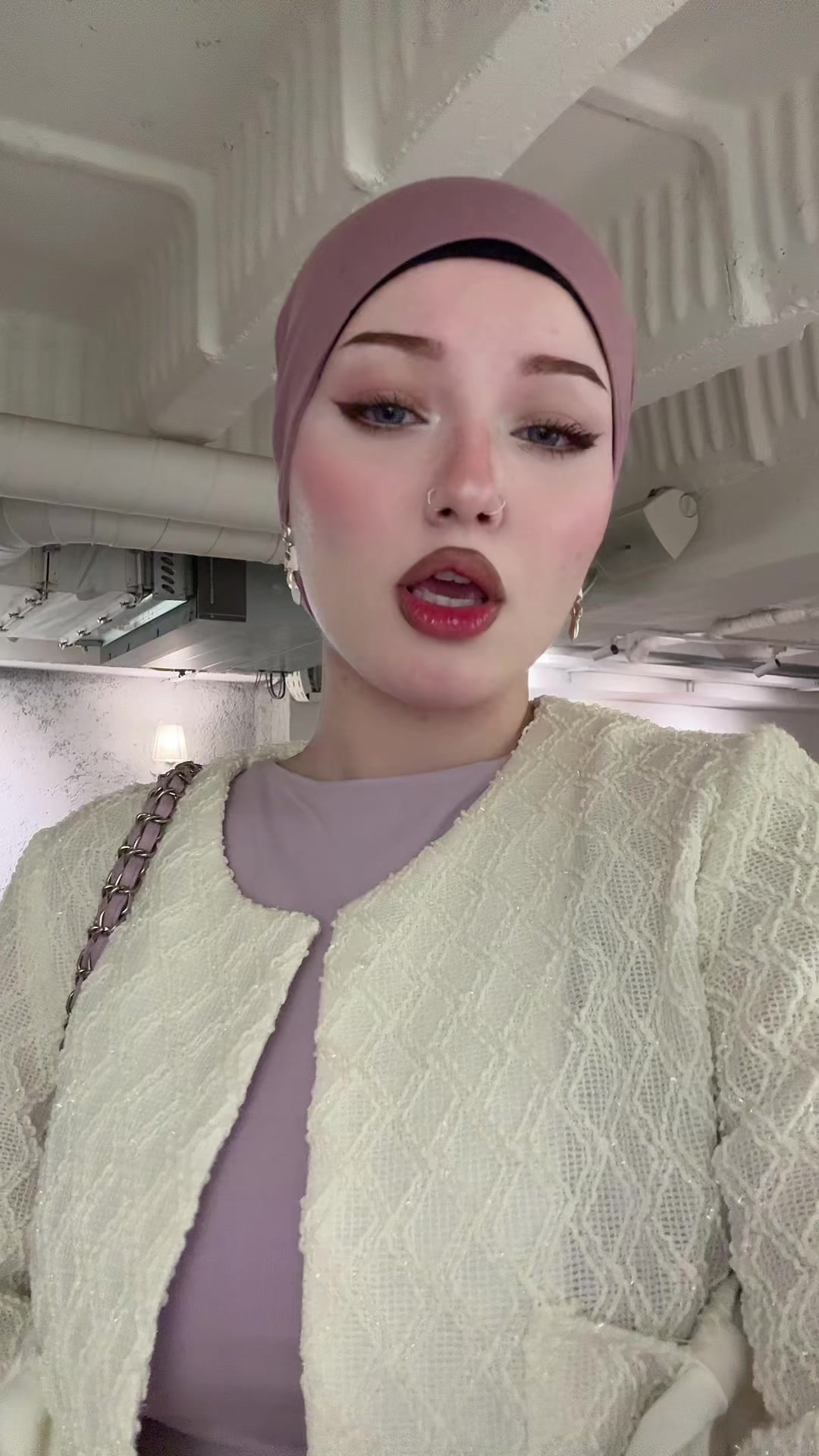 @سارا