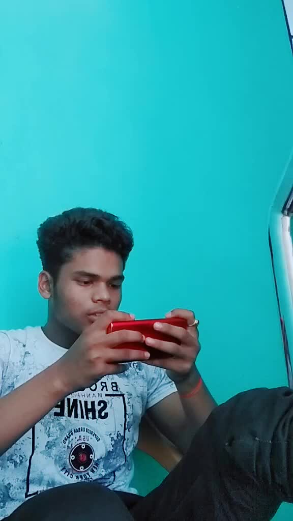 @outstanding boy om💔