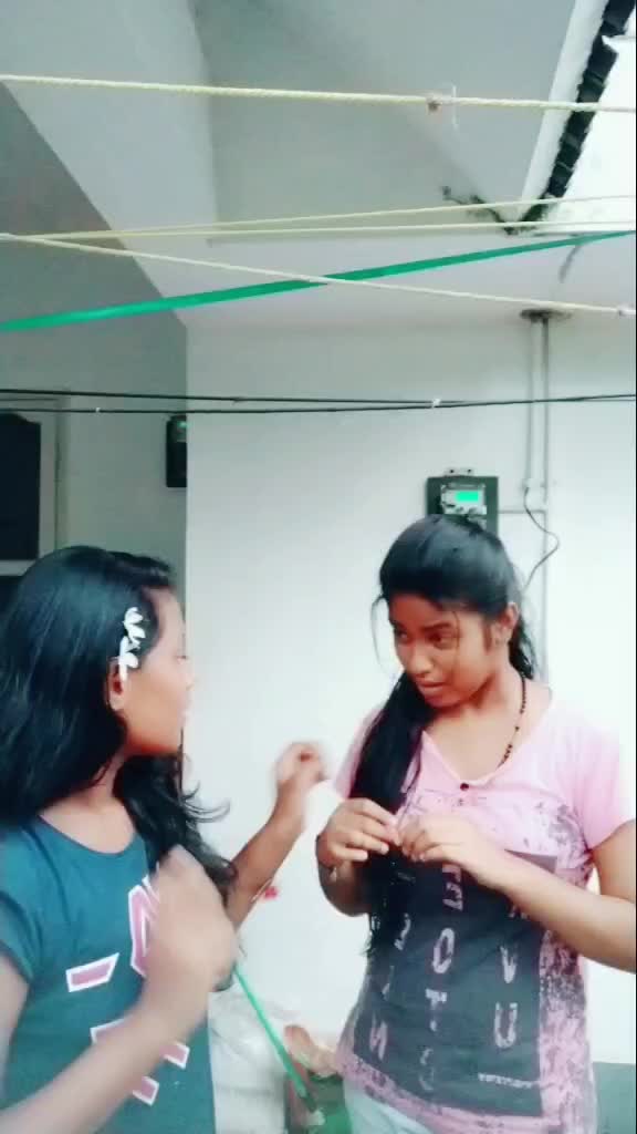 @Devika_deChuzzzz