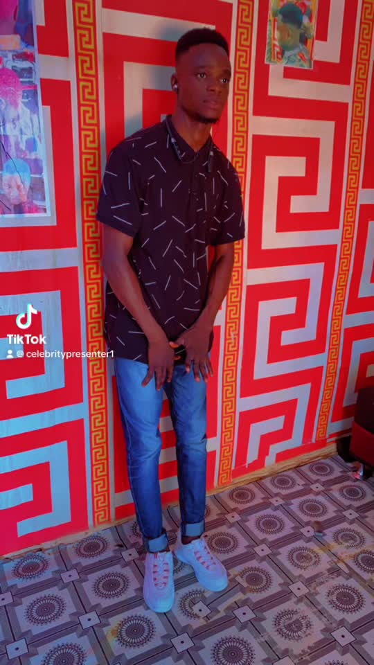 @@Celebrity presenter